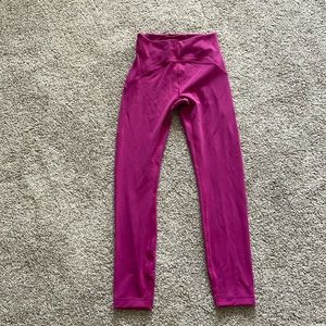 Fuschia Lululemon 24 inch leggings